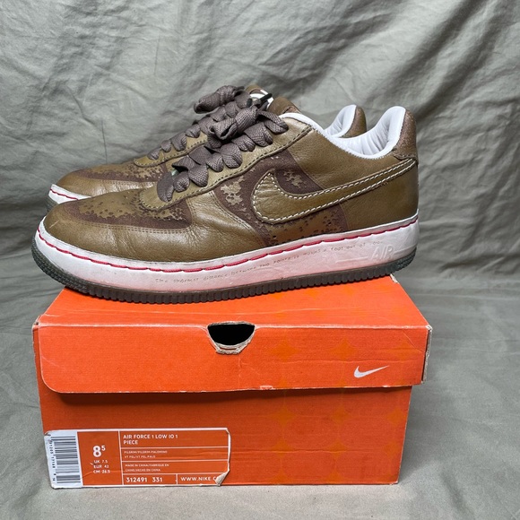 Nike Air Force 1 - Picture 1 of 10